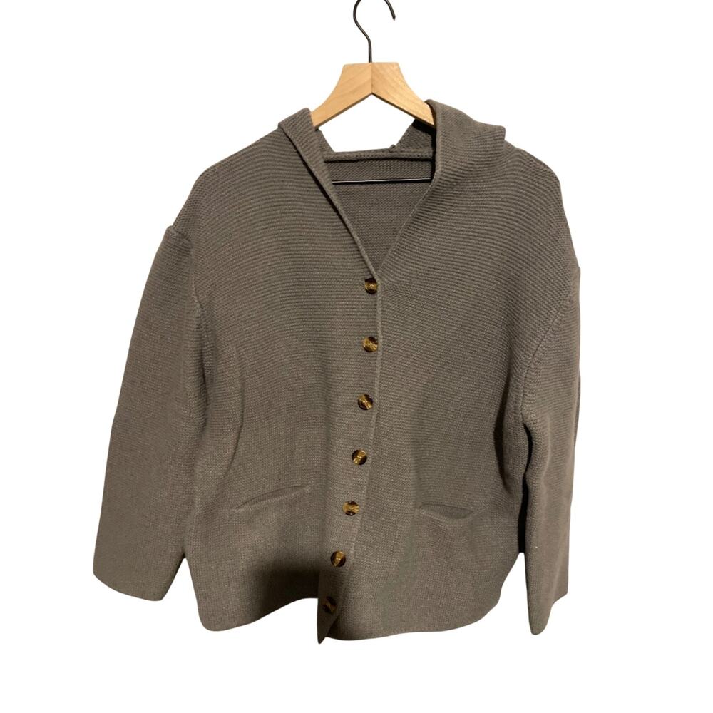 Women’s XXL gray sweater with hood. Button up.